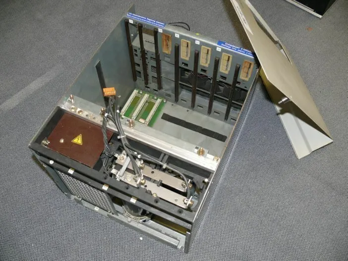 Siemens Simodrive 6SC6101-3A-Z / Z= 3XA20+G10 Rack leer 6SC6 101-3A-Z