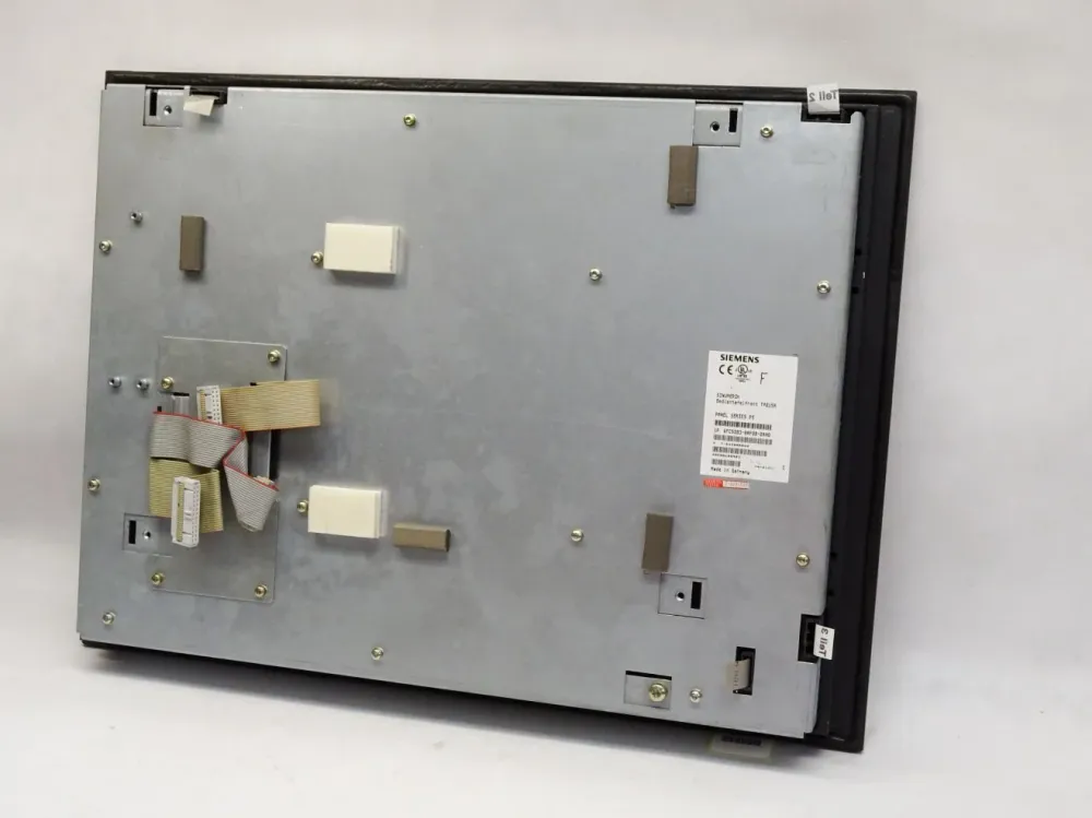 Siemens Sinumerik Bedientafelfront TP015A 6FC5203-0AF08-0AA0 Panel Series P9
