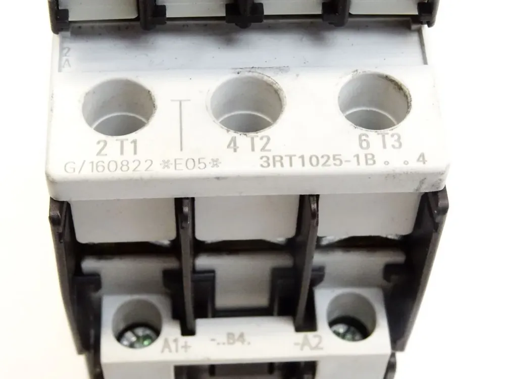 Siemens Sirius 3RT1025-1BB44 Leistungsschütz