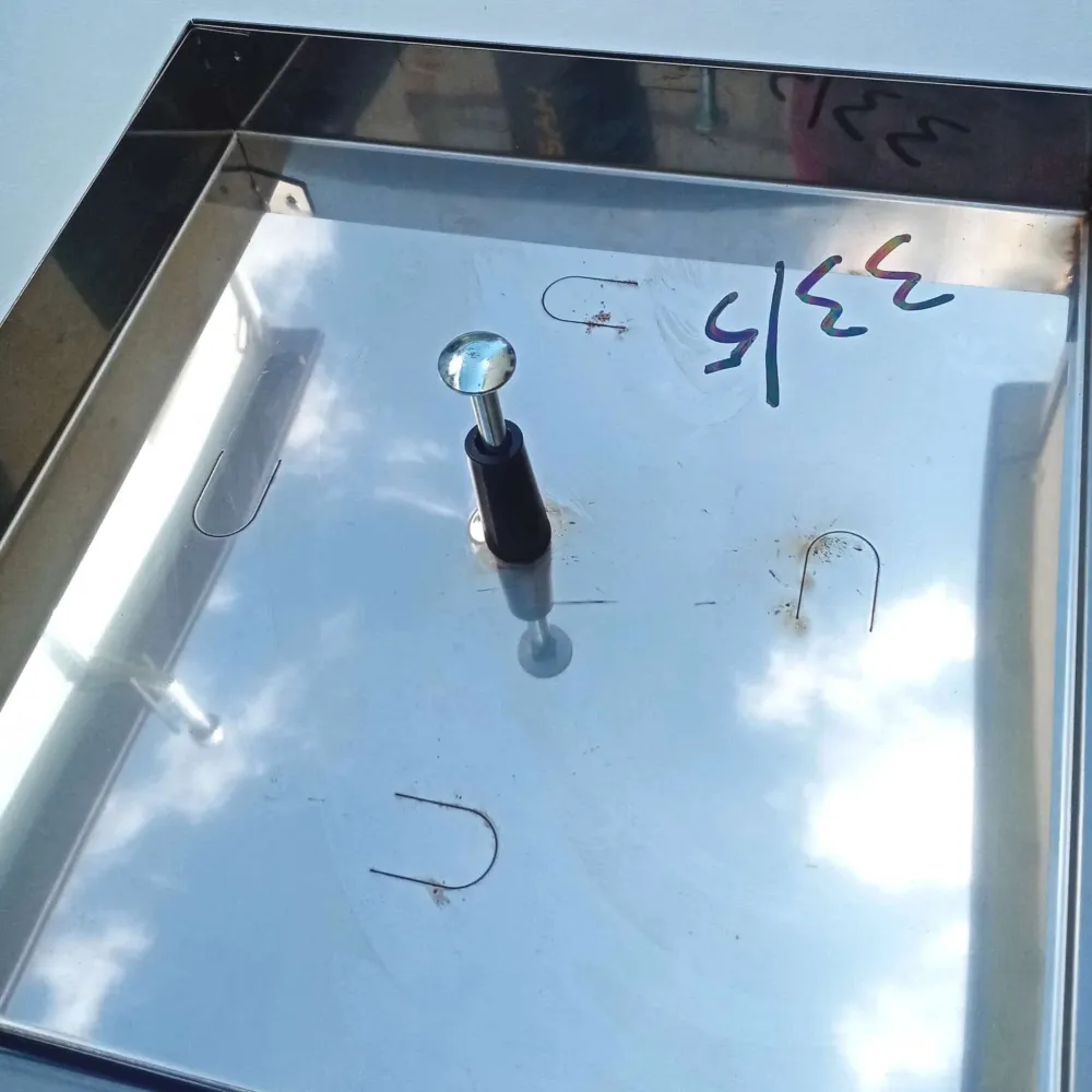 Sigillo 730 x 730 x H 50mm chiusino di acciaio inox leggero da riempimento