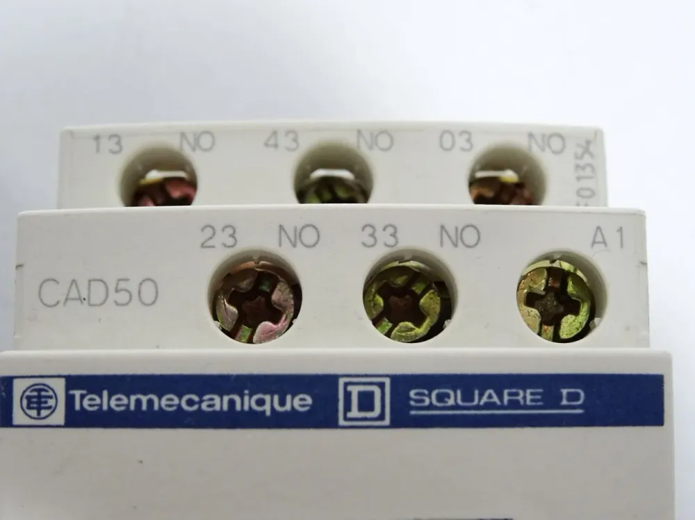 Telemecanique CAD50 Steuerrelais Square D 10A