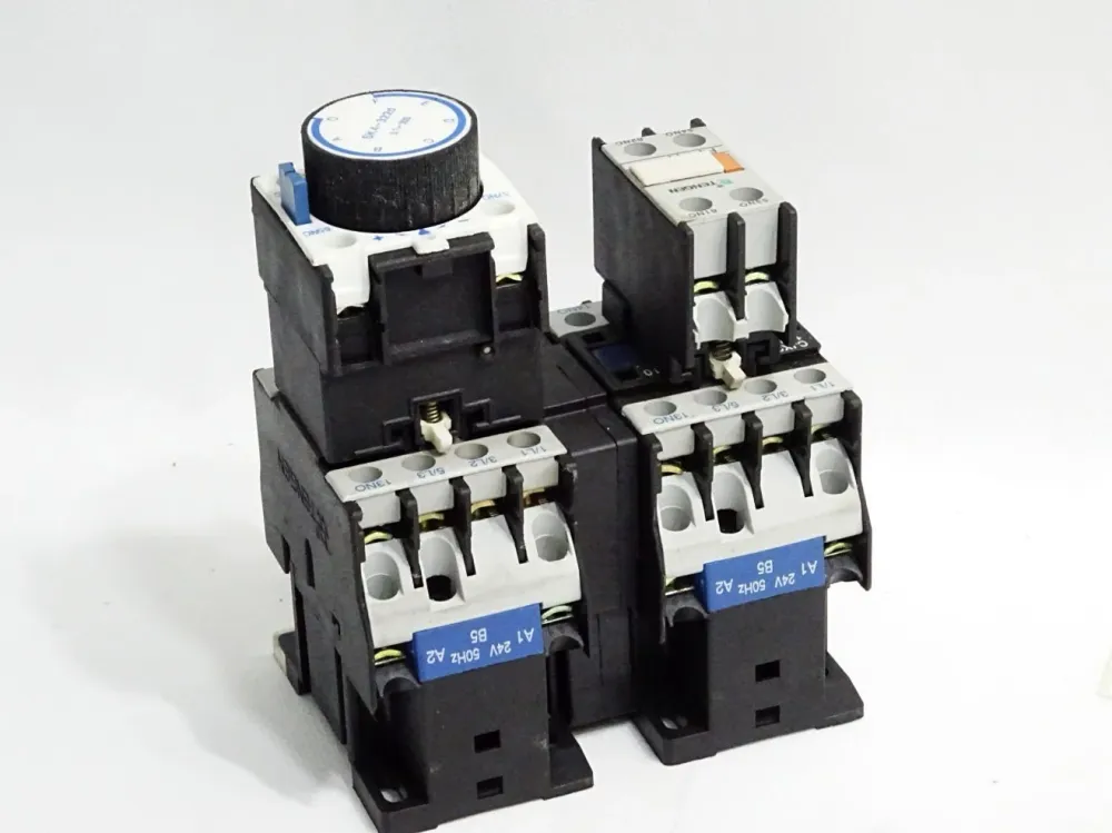 Tengen CJX2-12N + F4-11 Schütz