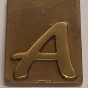 VUMME SRL - LETTERA PER CIVICO OTTONE CON FINITURA BRONZATA - LETTERA **