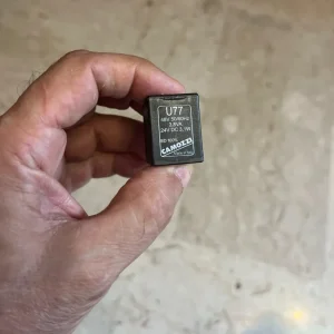 CAMOZZI U77 48VAC UL 3,8VA - CAMOZZI 24VDC 3,1VA UL