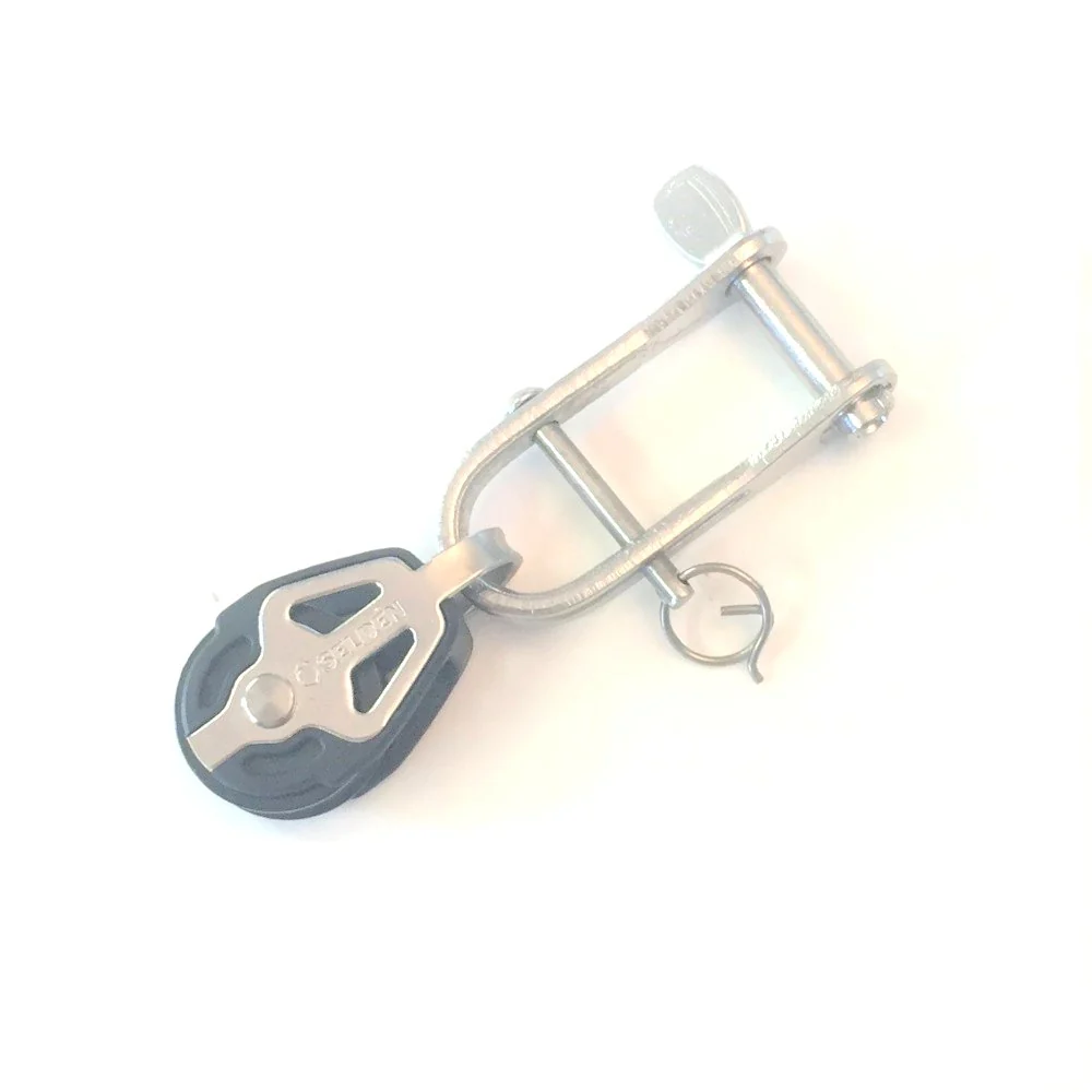 Inossidabile Laser/ILCA Clew Outhaul Captive Selden Block and Shackle