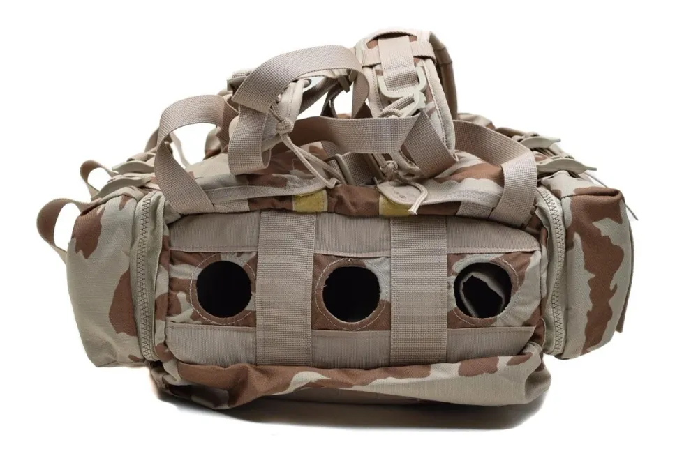 Originale Ceca Repubblica Militare MOLLE MOLLE Backpack Desert Camo 30L Quick Release
