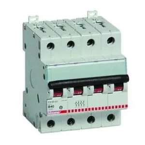 INTERRUTTORE MAGNETOTERMICO QUADRIPOLARE 6A 6KA BTICINO F84/6