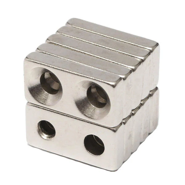 10Stk. Senkkopf Magnete Neodym, mit 2 Löchern, 20x10x4mm