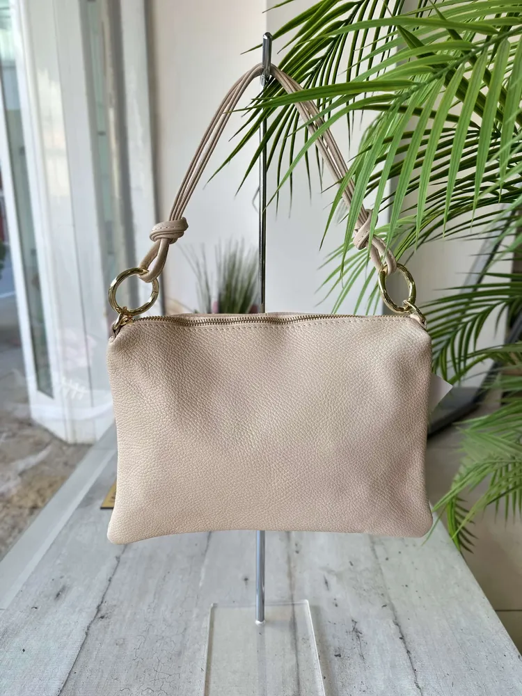 Borsa Busta Vera Pelle Beige Chiaro con Anelli Dorati Bustina con tracolla