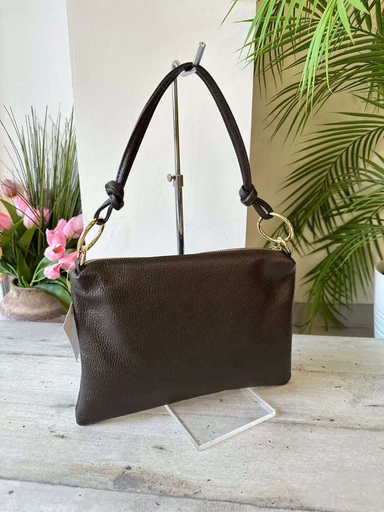 Borsa Busta Vera Pelle Marrone Scuro con Anelli Dorati Bustina con tracolla