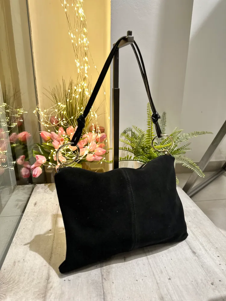 Borsa Spalla Vera Pelle Scamosciata con Anelli Shopping Bag Nera MILVA