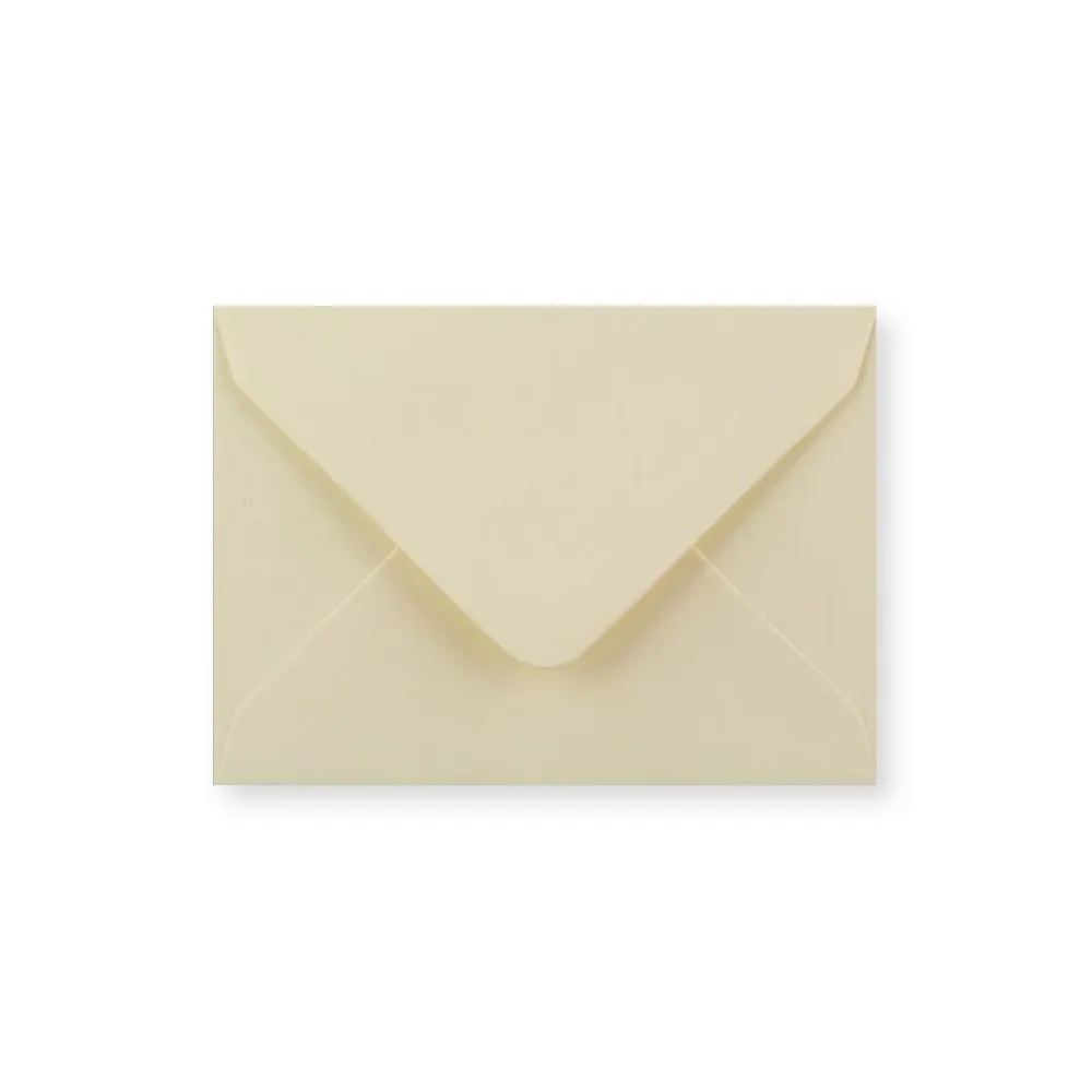 Busta colore crema 82x113 mm (C7)