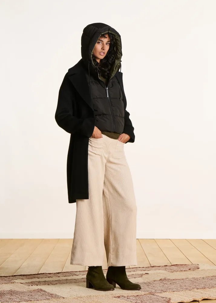 Cappuccio reversibile nero e kaki