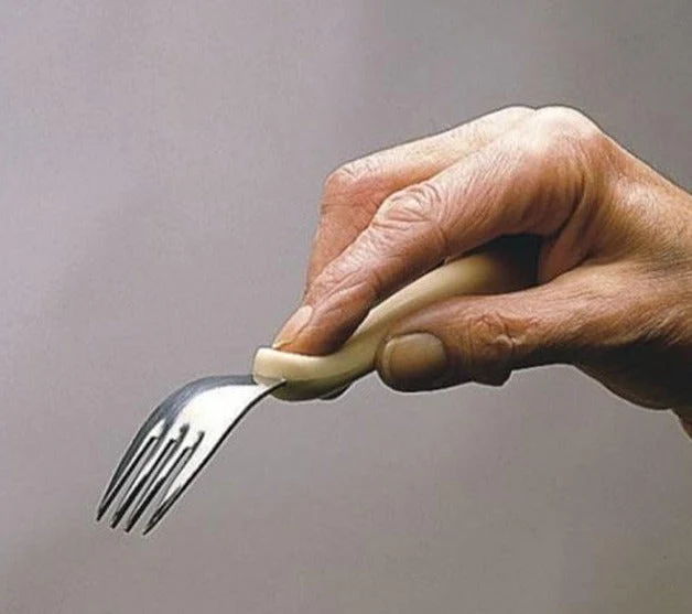 Forchetta Adattata con Manico Ergonomico | Maggiore Stabilità